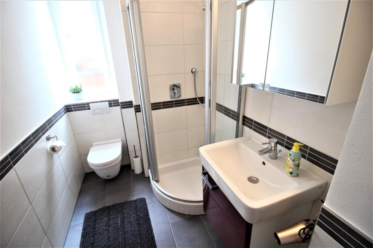 ➤Private Room - Heart Of Downtown With Terrace เวิร์ซบวร์ก ภายนอก รูปภาพ